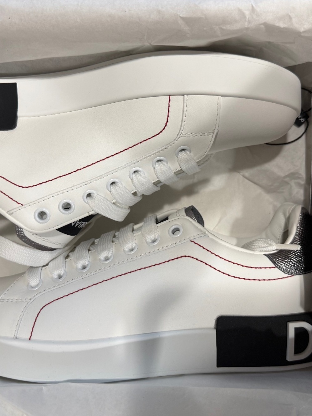 NIB DOLCE AND GABBANA PORTOFINO SNEAKERS WHITE AND BLACK WITH RECEIPT